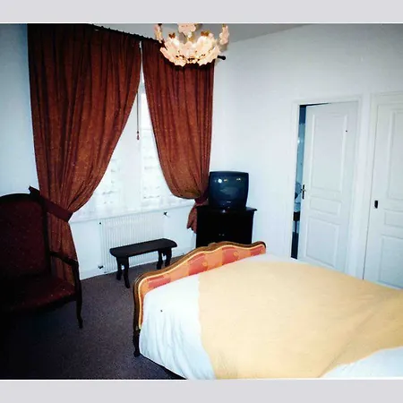 L'hostellerie Du Château De Hotel