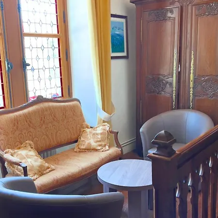 L'hostellerie Du Château De Hotel Bricquebec