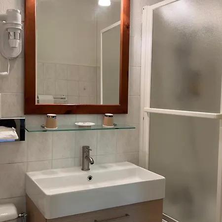 Hotel L'hostellerie Du Chateau De