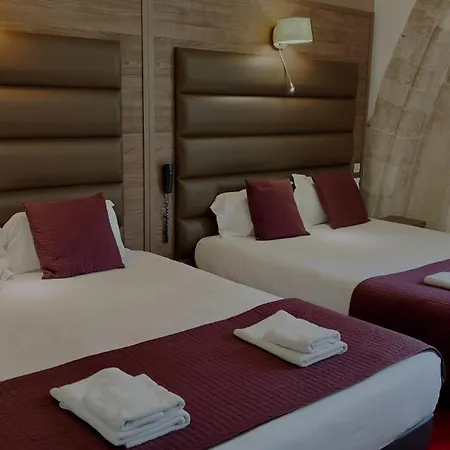 L'hostellerie Du Chateau De