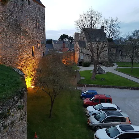 Hotel L'hostellerie Du Chateau De Bricquebec