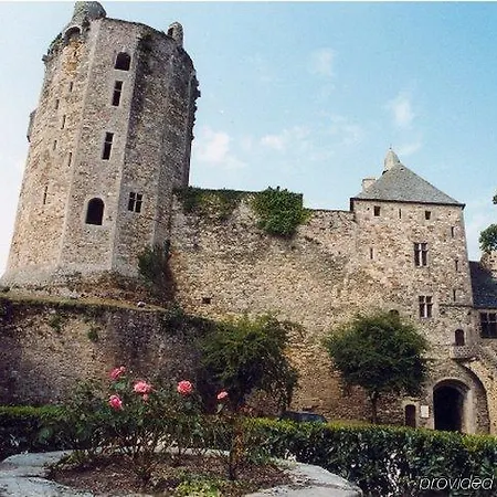 L'hostellerie Du Château De Hotel Bricquebec