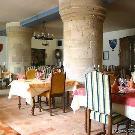 L'hostellerie Du Château De Hotel Bricquebec