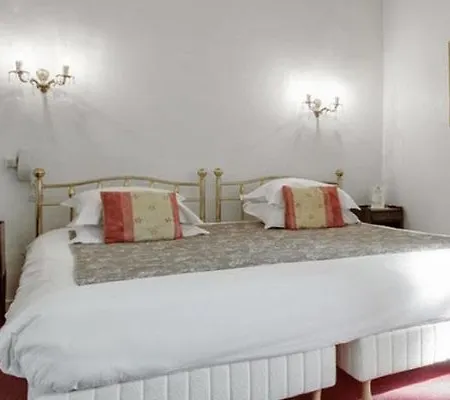 L'hostellerie Du Chateau De 3*