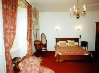 L'hostellerie Du Chateau De 3*