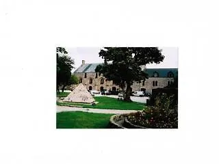 L'hostellerie Du Chateau De