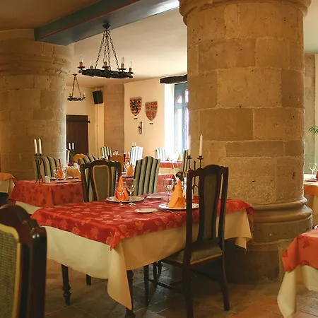 L'hostellerie Du Chateau De 3*