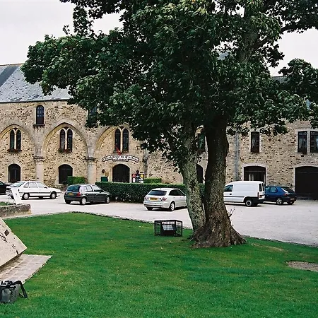 Hotel L'hostellerie Du Chateau De Bricquebec