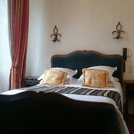 L'hostellerie Du Château De Hotel Bricquebec
