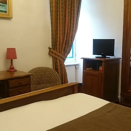 L'hostellerie Du Chateau De Bricquebec