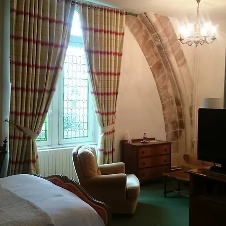 L'hostellerie Du Château De Hotel Bricquebec