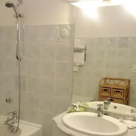 L'hostellerie Du Château De 3*