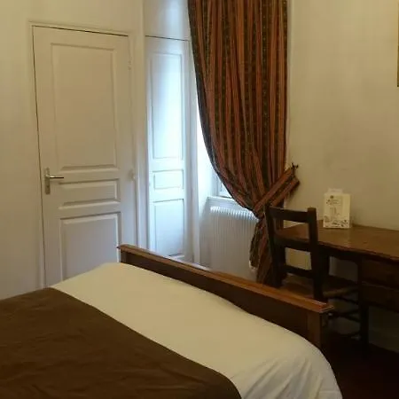 L'hostellerie Du Château De Hotel 3*