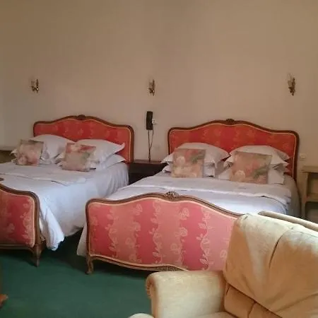 L'hostellerie Du Chateau De 3*