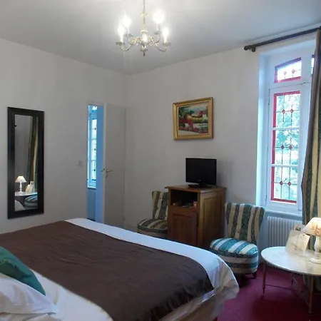 L'hostellerie Du Château De Hotel 3*