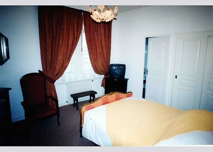 L'hostellerie Du Château De Hotel