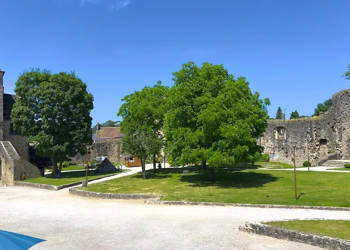 L'hostellerie Du Château De Hotel 3*