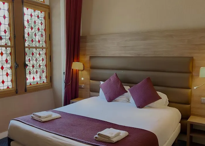 Hotel L'hostellerie Du Château De Bricquebec