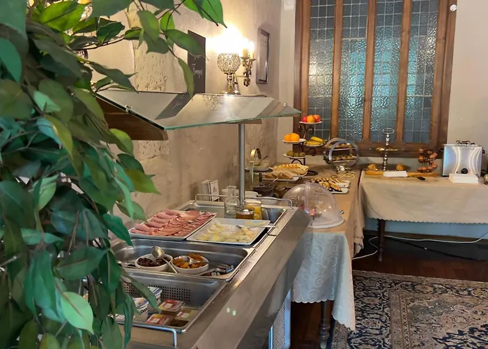 L'hostellerie Du Château De 3* Bricquebec