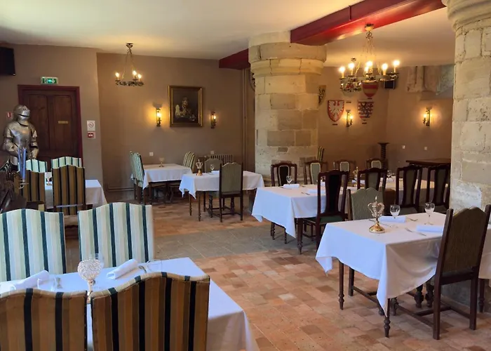 L'hostellerie Du Château De Hotel