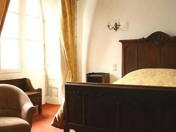 Hotel L'hostellerie Du Château De Bricquebec