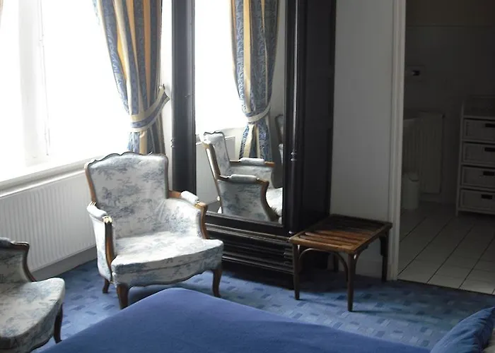 Hotel L'hostellerie Du Château De