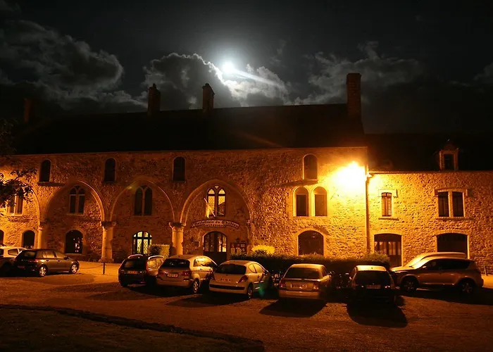 Hotel L'hostellerie Du Château De