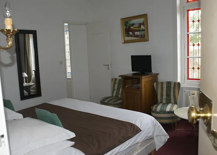 Hotel L'hostellerie Du Château De