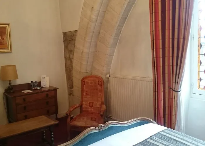 Hotel L'hostellerie Du Château De