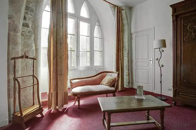 L'hostellerie Du Château De Hotel