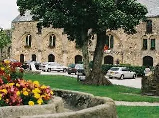L'hostellerie Du Château De Hotel Bricquebec